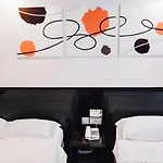 Noble Park Hotel